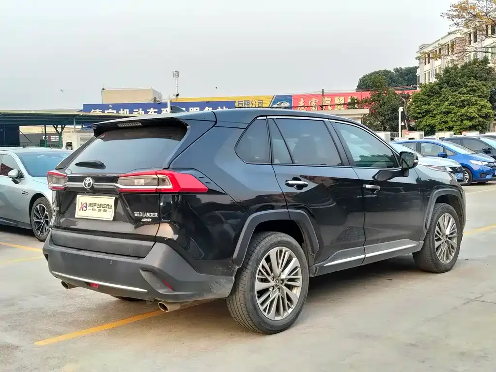 Toyota Wildlander 2022 из CN, фото 2