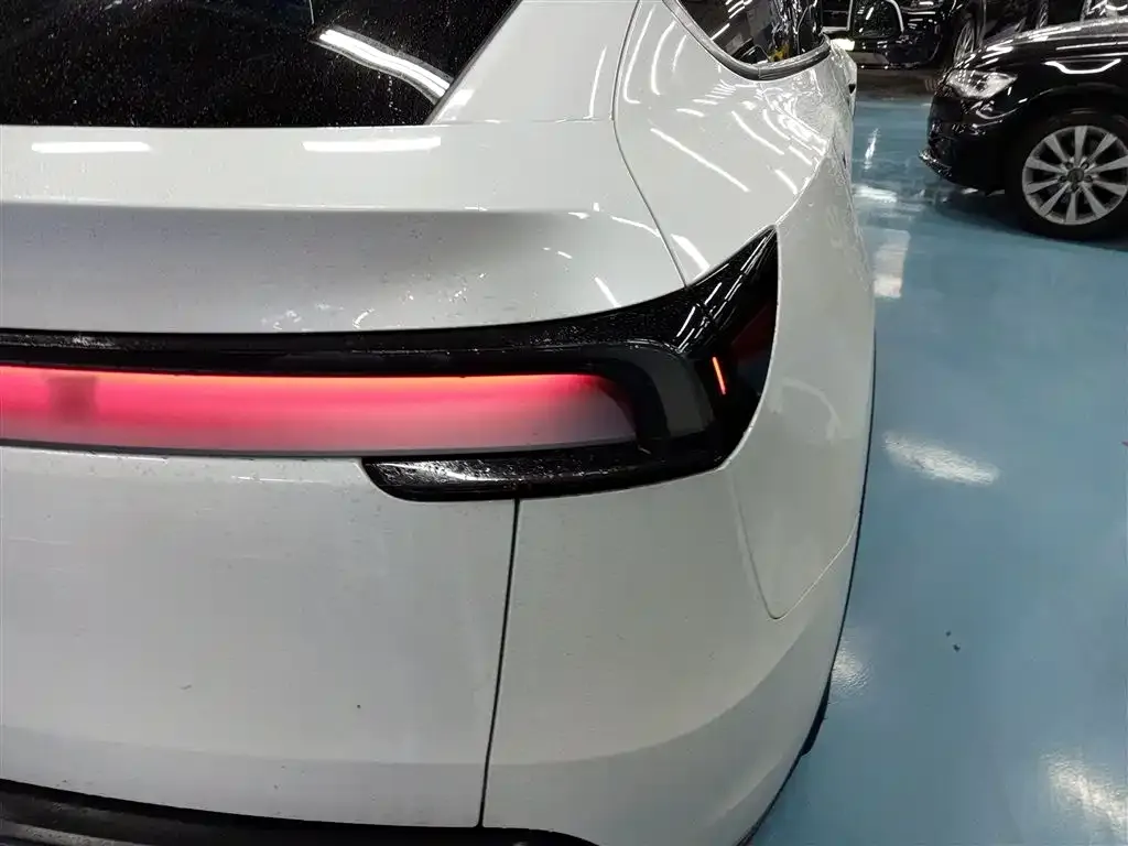 Tesla Model Y 2025 из CN, фото 3