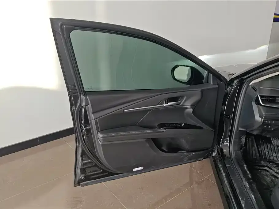 Toyota Camry 2024 из CN, фото 5