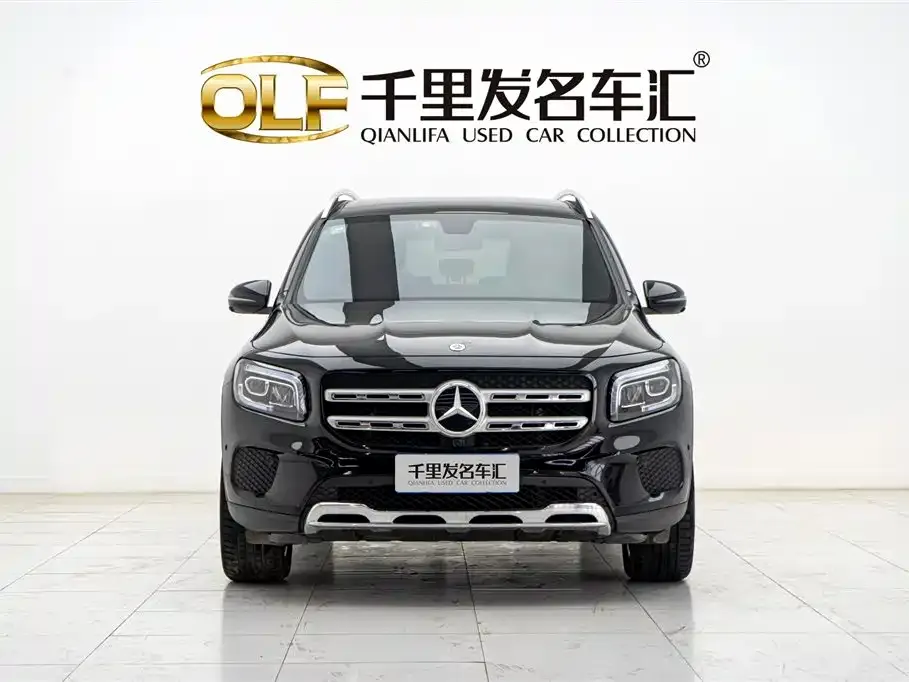 Mercedes-Benz GLB — фото 1