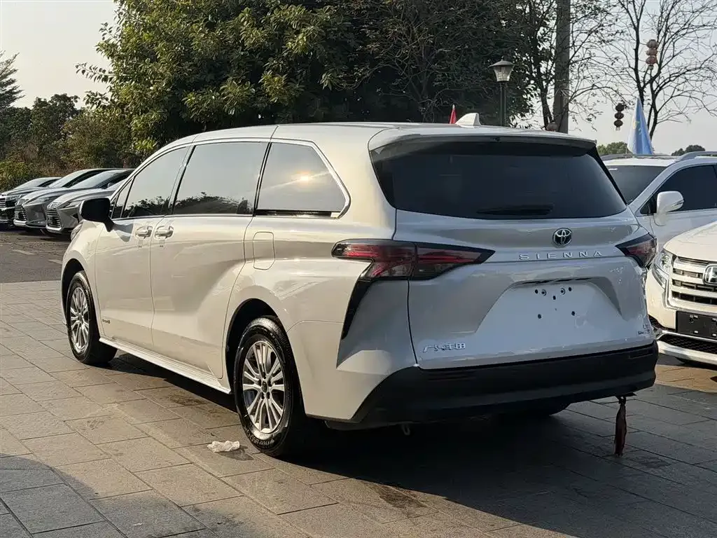 Toyota Sienna 2022 из CN, фото 9