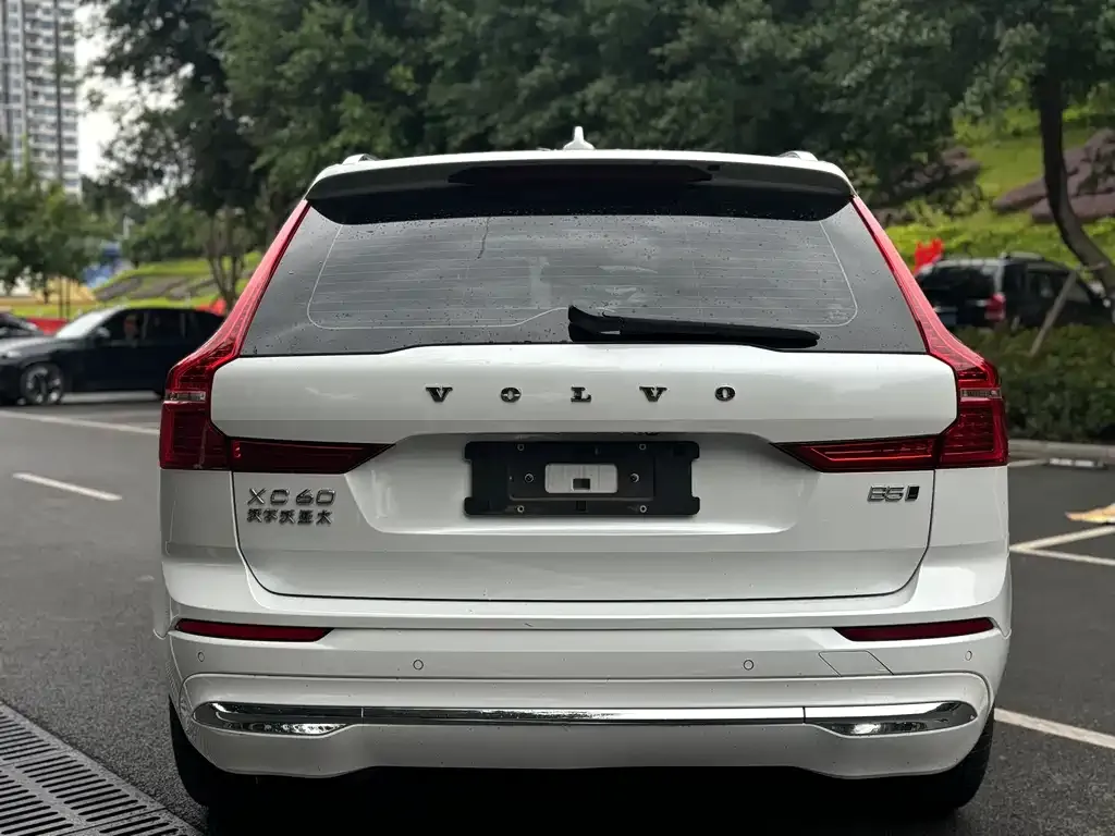 Volvo XC60 2022 из CN, фото 9