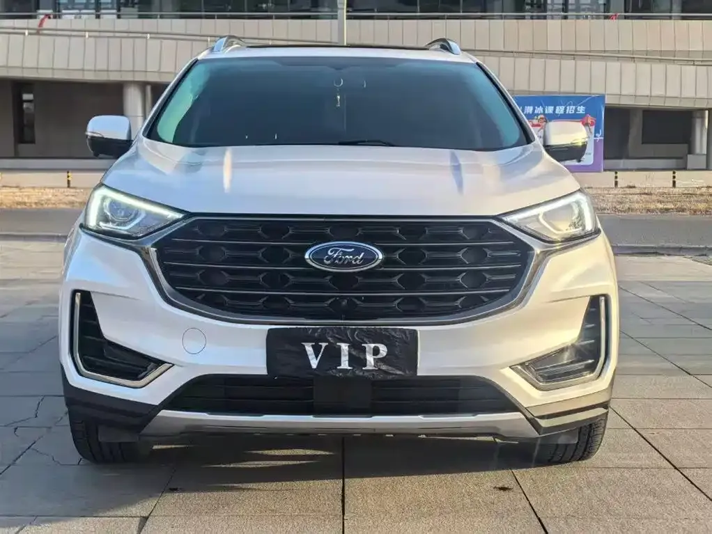 Ford Edge — фото 2