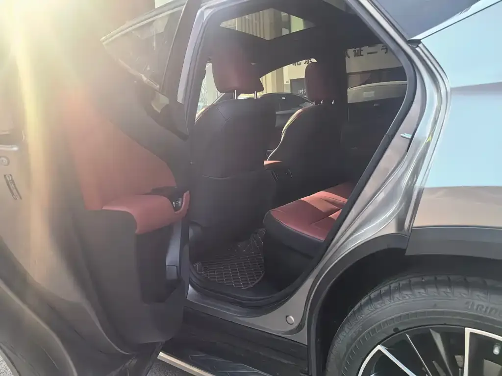 Lexus NX 2022 из CN, фото 2