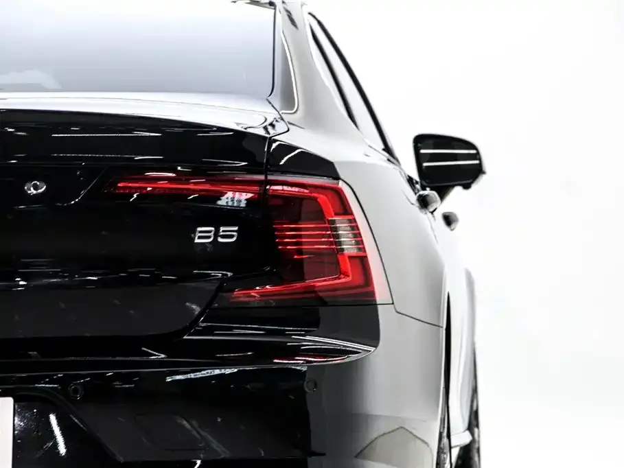 Volvo S90 — фото 5