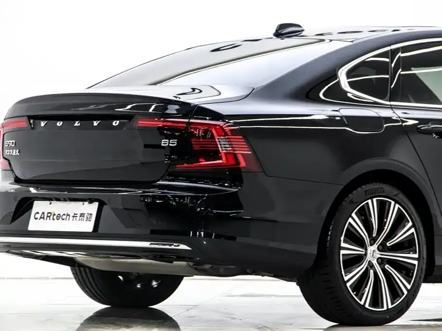 Volvo S90 — фото 3