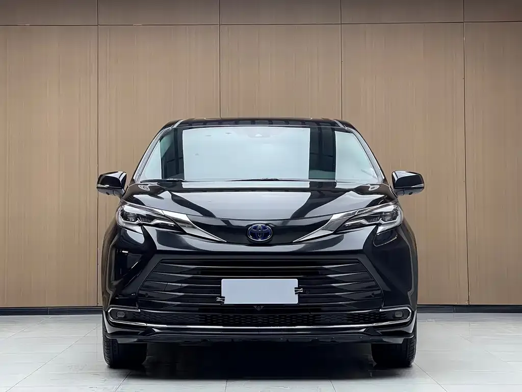 Toyota Sienna 2023 из CN, фото 7