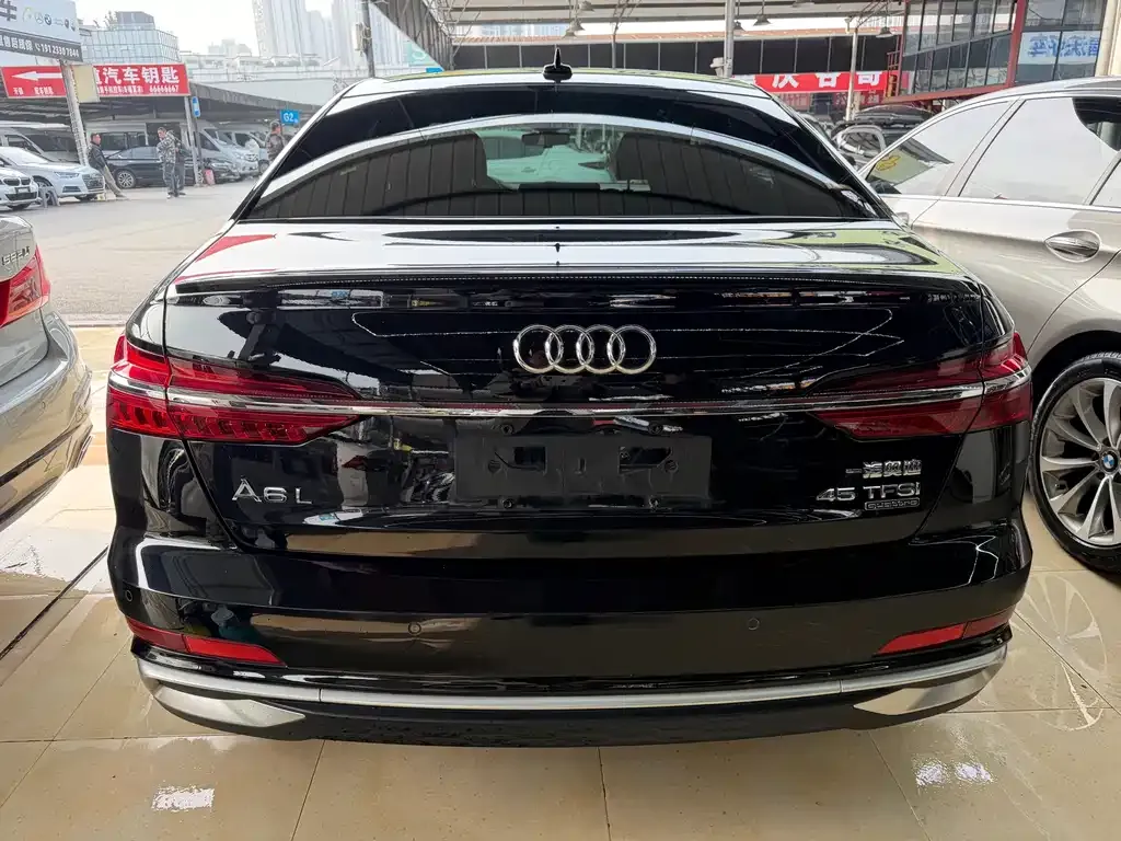 Audi A6L 2023 из CN, фото 3