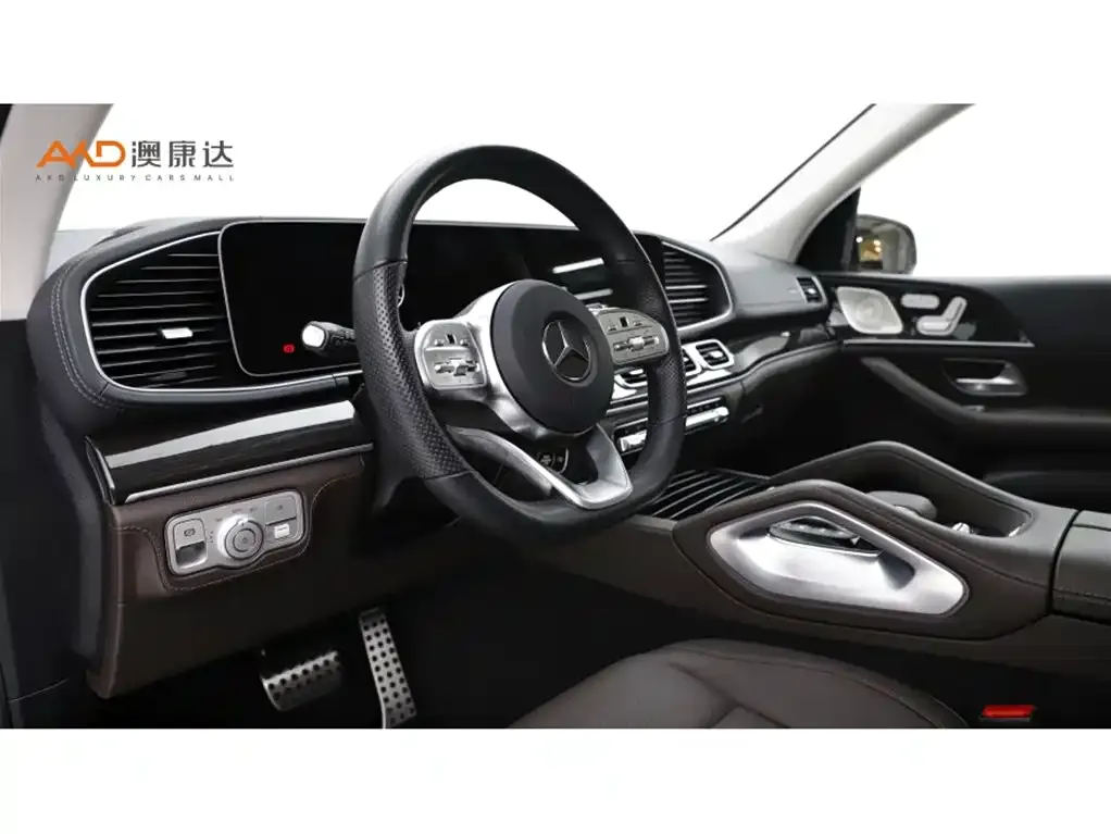 Mercedes-Benz GLS — фото 9