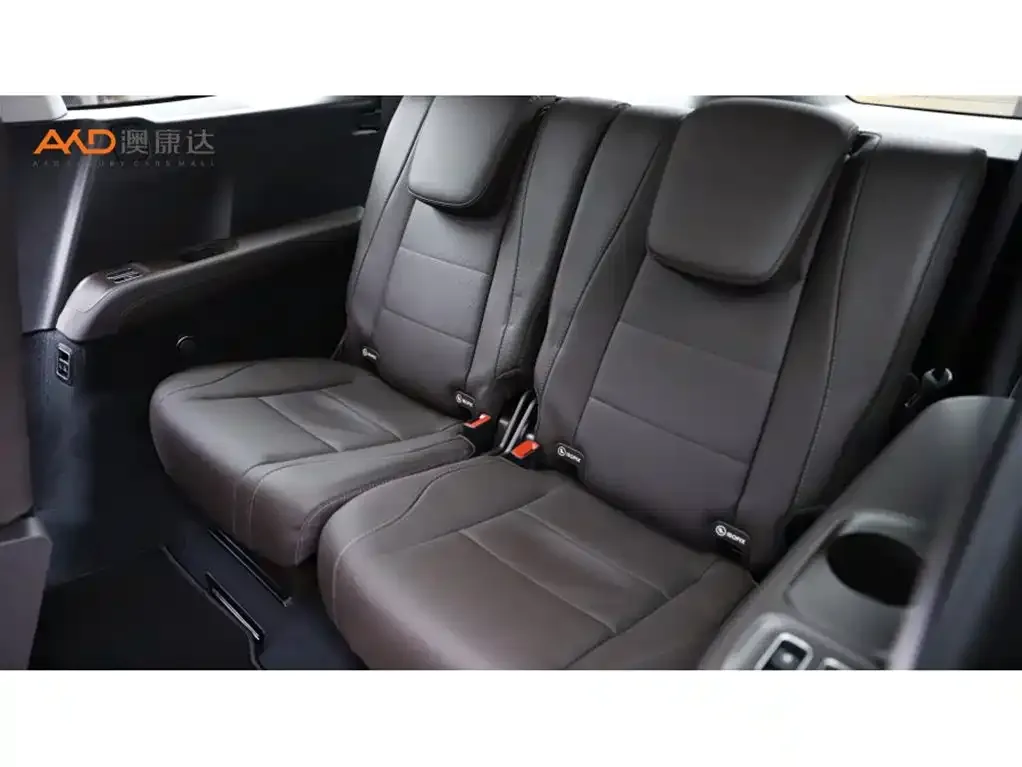 Mercedes-Benz GLS — фото 10