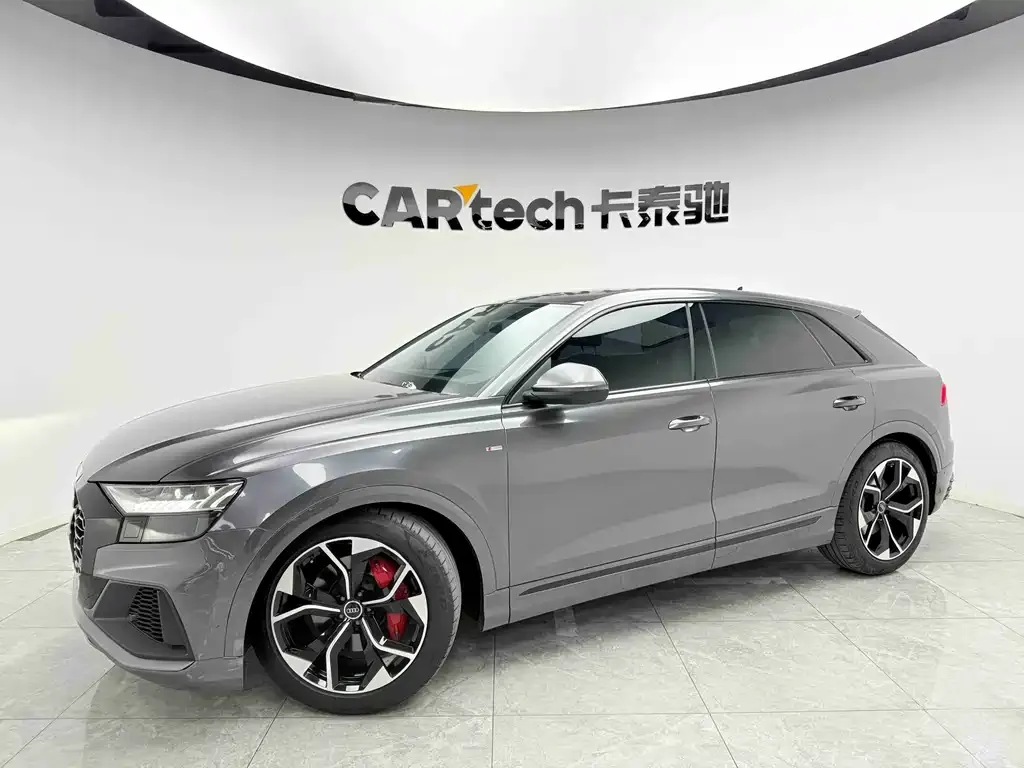 Audi Q8 2023 из CN, фото 1