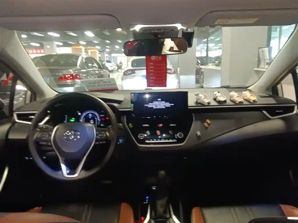 Toyota Corolla 2023 из CN, фото 2