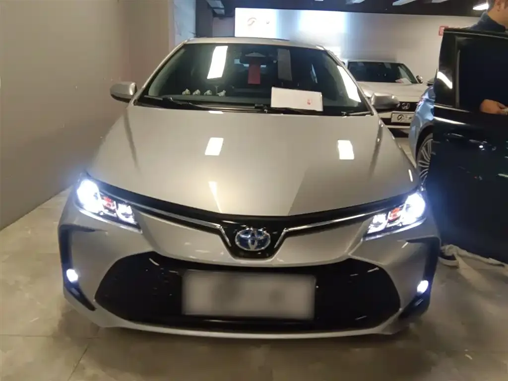 Toyota Corolla 2023 из CN, фото 5
