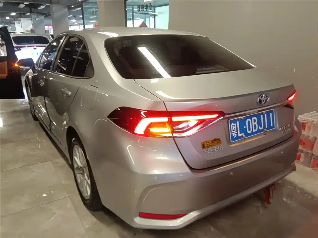 Toyota Corolla 2023 из CN, фото 9