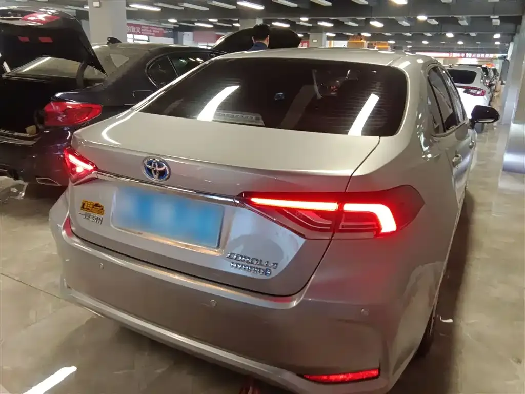 Toyota Corolla 2023 из CN, фото 7