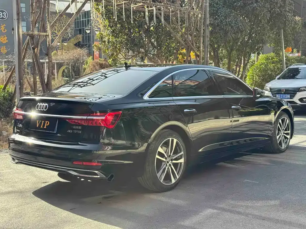 Audi A6L — фото 7