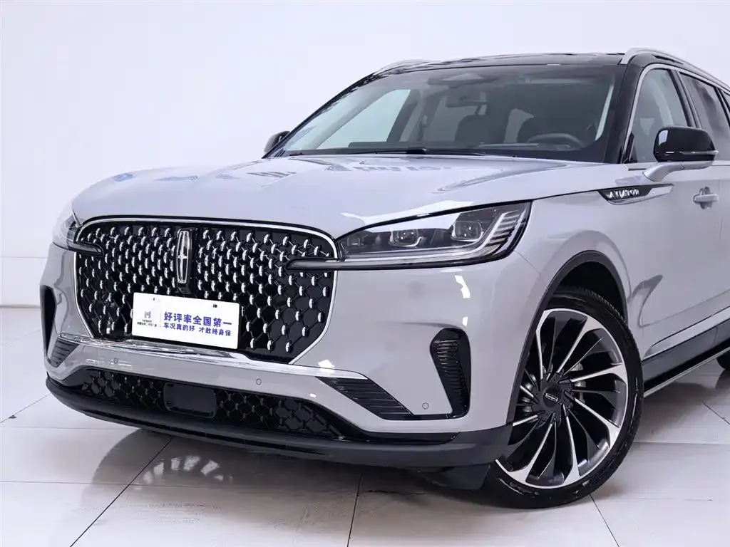 Lincoln Aviator 2024 из CN, фото 2