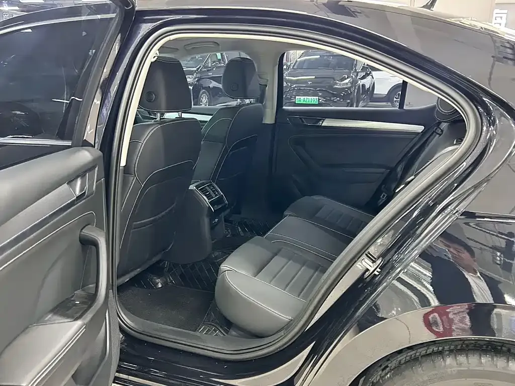 Skoda Superb 2024 из CN, фото 7