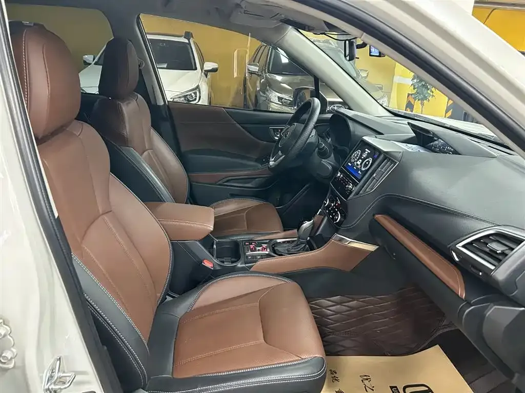 Subaru Forester 2024 из CN, фото 8