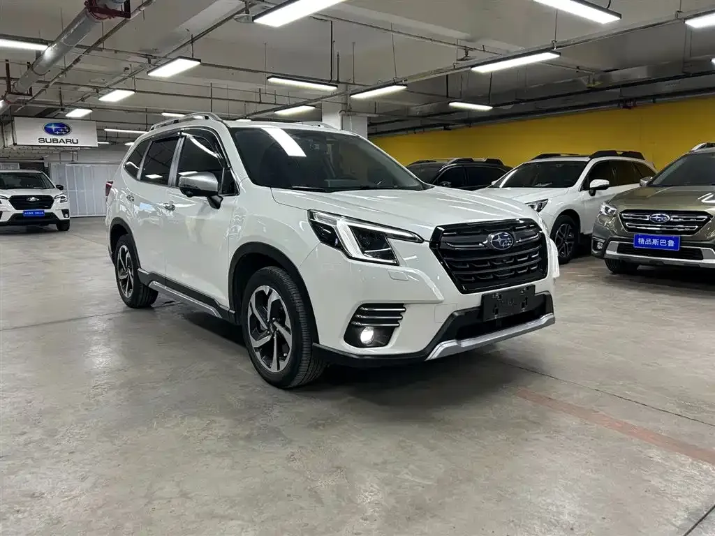 Subaru Forester 2024 из CN, фото 2