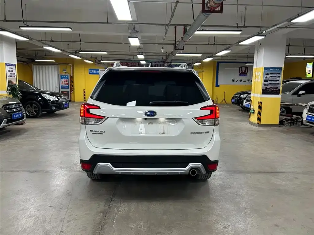 Subaru Forester 2024 из CN, фото 9