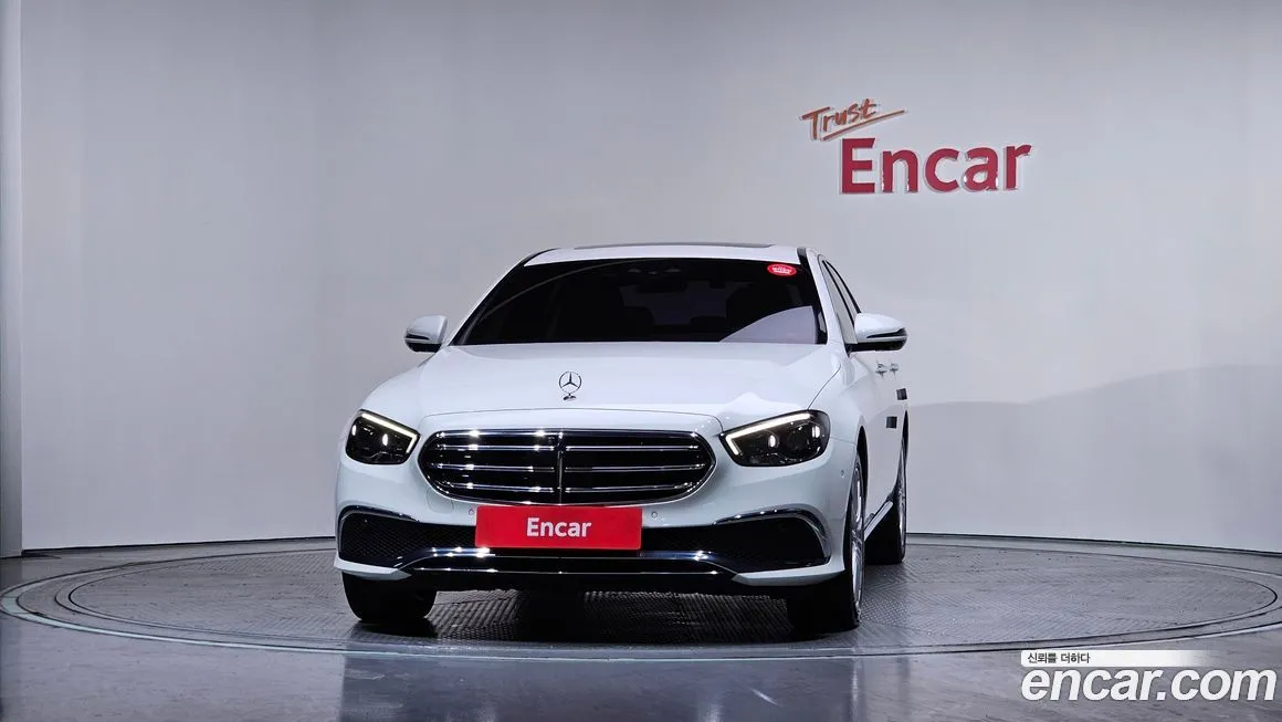 Mercedes-Benz E-Class 2022 из KR, фото 2