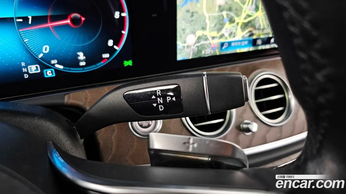 Mercedes-Benz E-Class 2022 из KR, фото 10