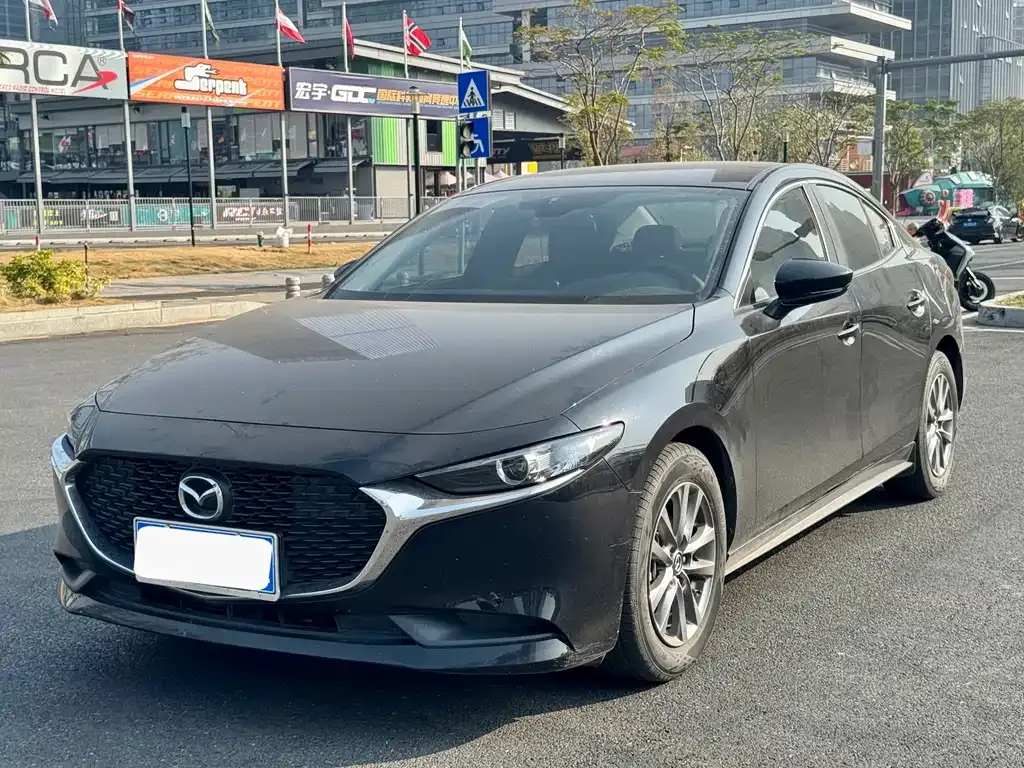 Mazda 3 Axela — фото 1