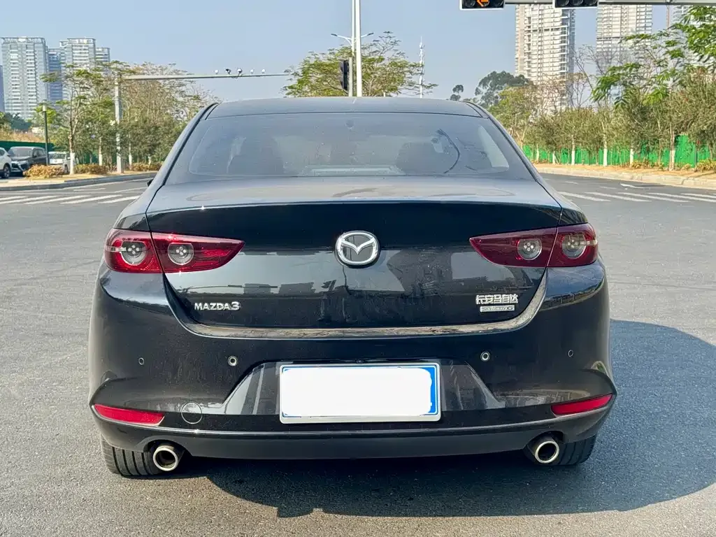 Mazda 3 Axela — фото 3