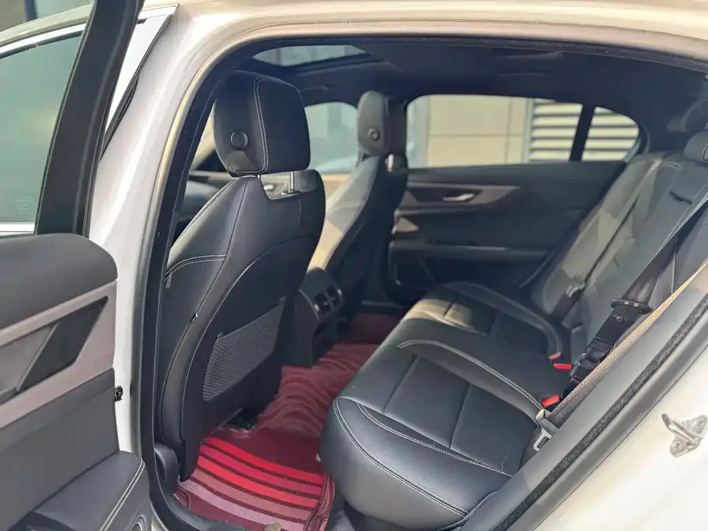 Jaguar XEL 2023 из CN, фото 5