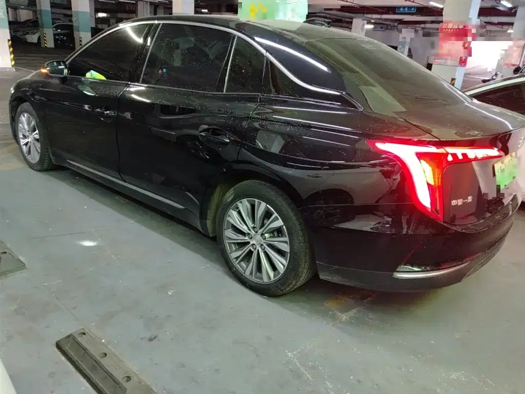 Hongqi E-QM5 2024 из CN, фото 2