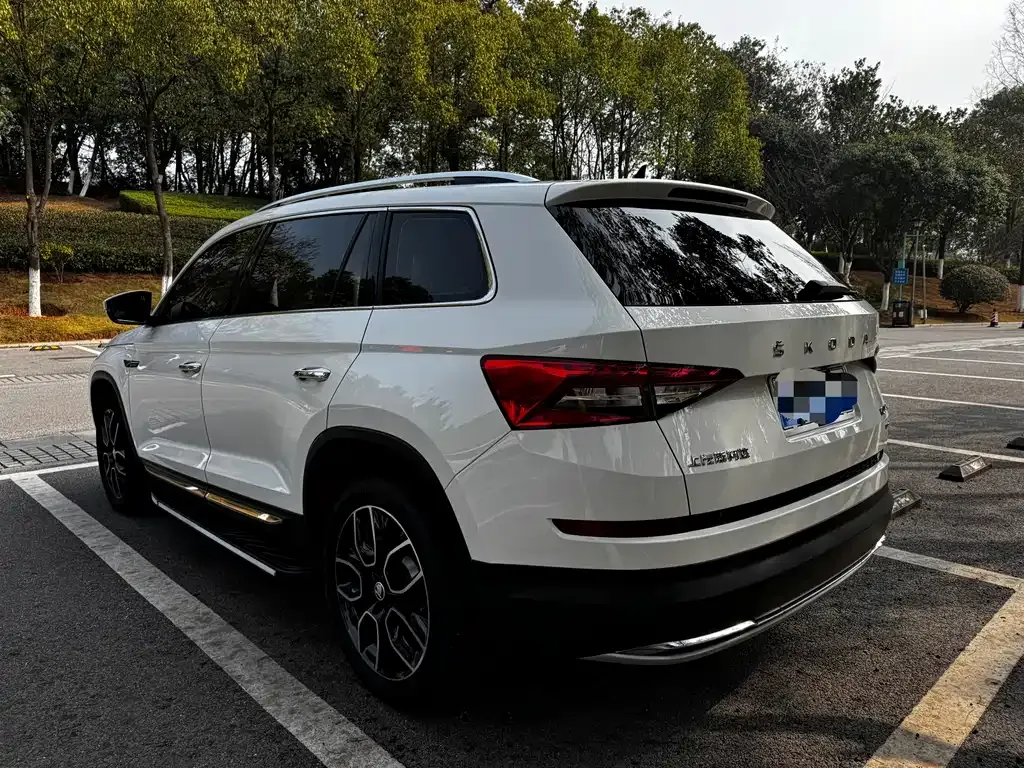 Skoda Kodiaq — фото 10