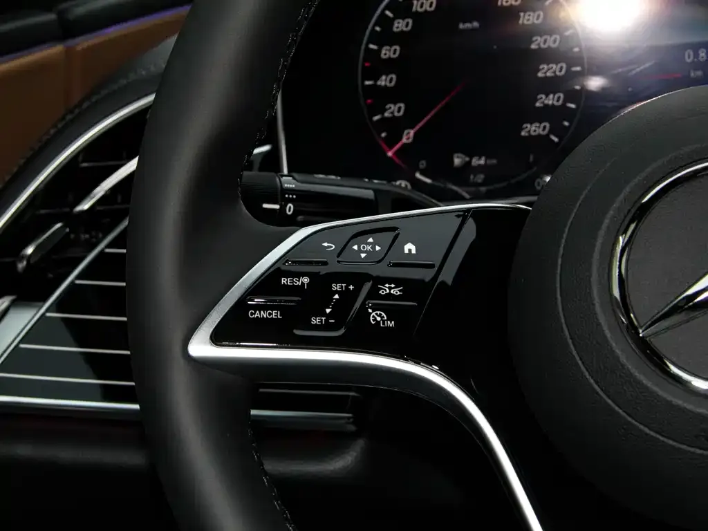 Mercedes-Benz E-Class 2024 из CN, фото 9