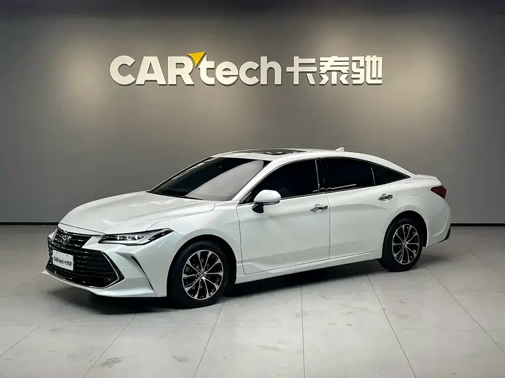 Toyota Avalon 2024 из CN, фото 1