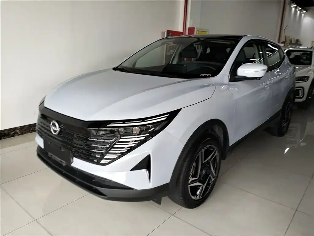 Nissan Qashqai — фото 1