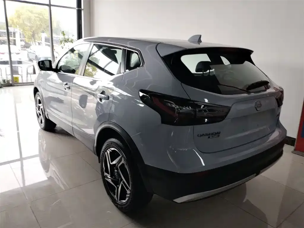 Nissan Qashqai — фото 10