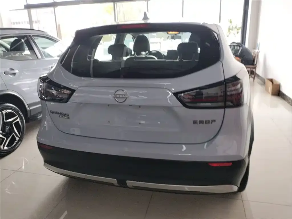 Nissan Qashqai — фото 2