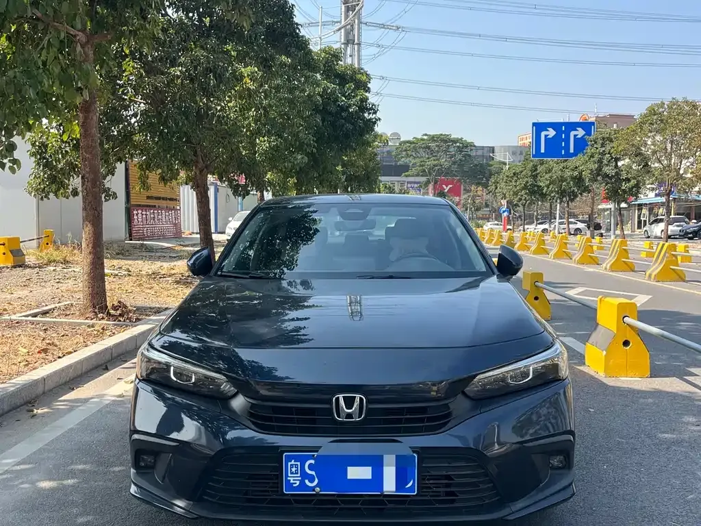 Honda Civic — фото 3