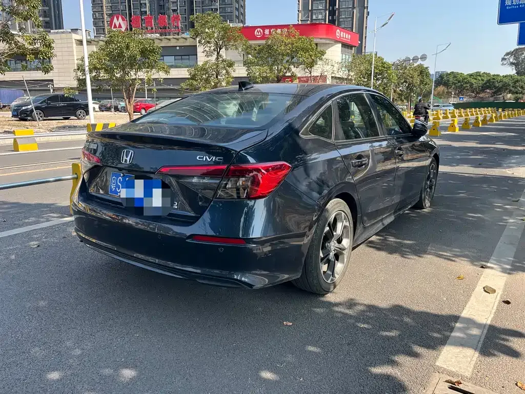 Honda Civic — фото 6