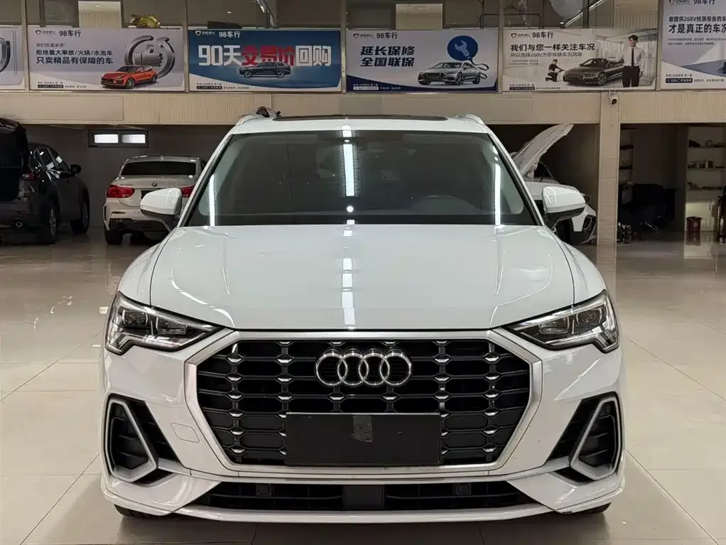 Audi Q3 2023 из CN, фото 9