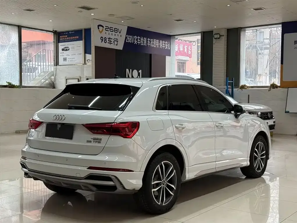 Audi Q3 2023 из CN, фото 7