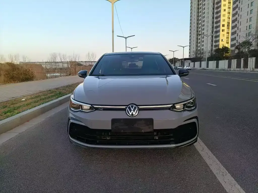 Volkswagen Golf 2021 из CN, фото 4