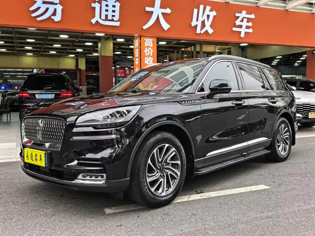 Lincoln Aviator 2023 из CN, фото 1