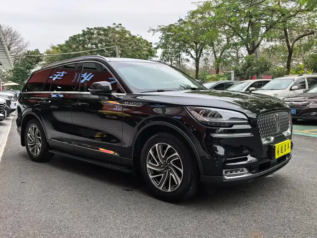 Lincoln Aviator 2023 из CN, фото 2
