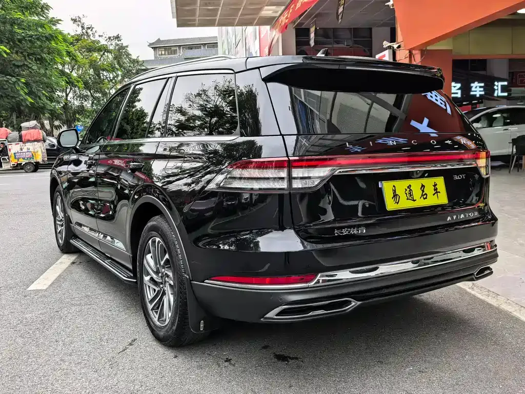Lincoln Aviator 2023 из CN, фото 5