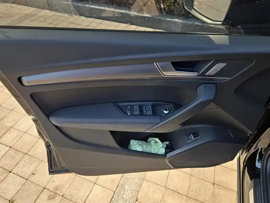 Audi Q5L 2024 из CN, фото 3