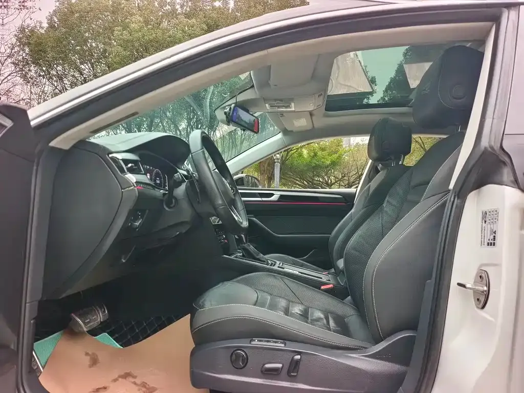 Volkswagen CC 2021 из CN, фото 4