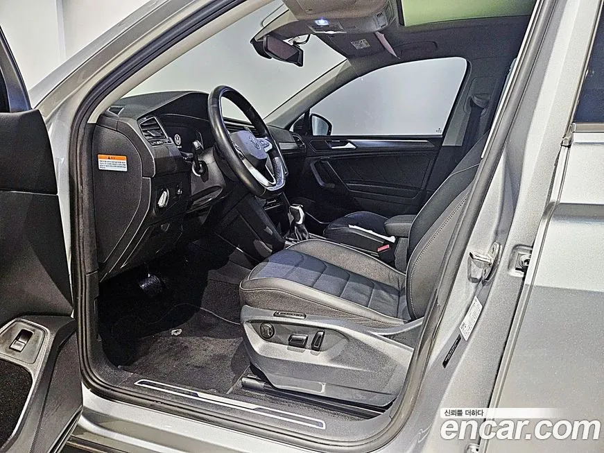 Volkswagen Tiguan — фото 10