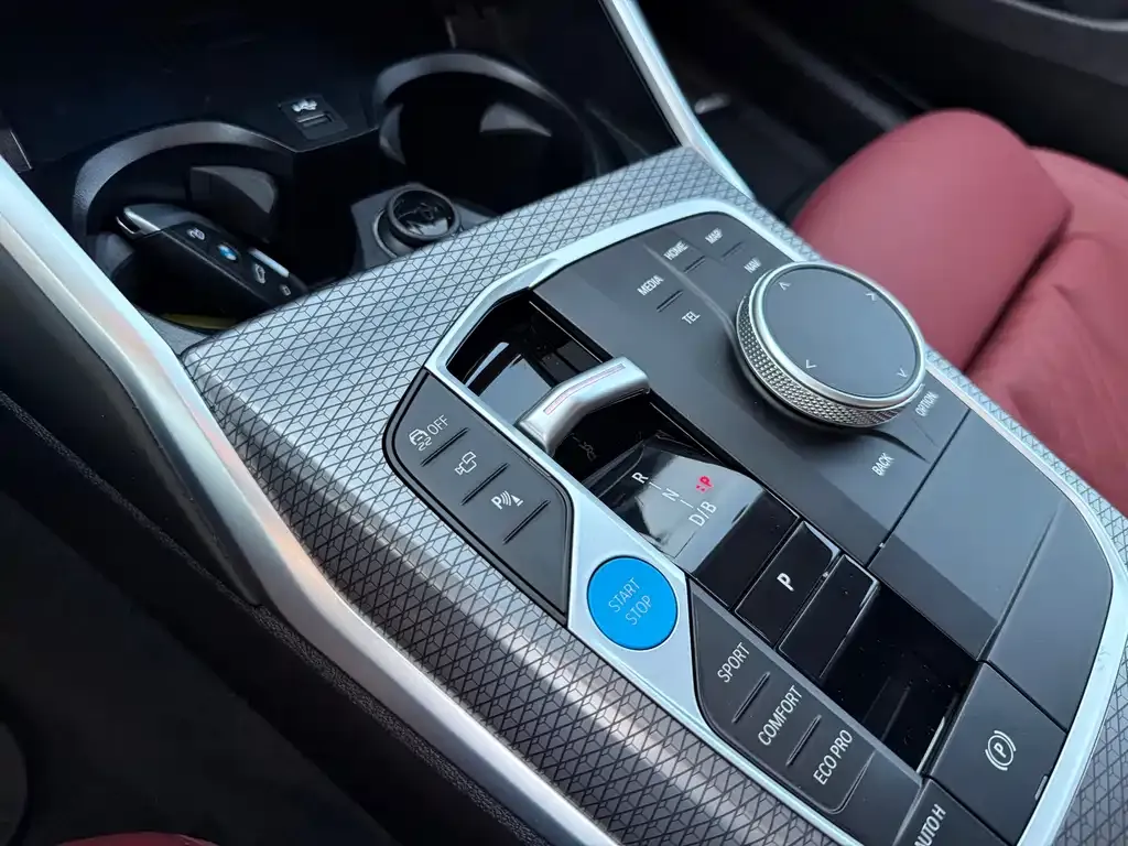 BMW i3 2024 из CN, фото 2