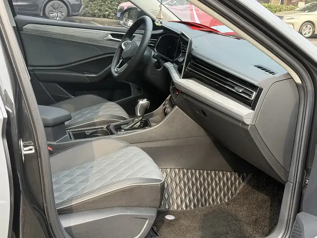 Volkswagen Sagitar 2023 из CN, фото 10